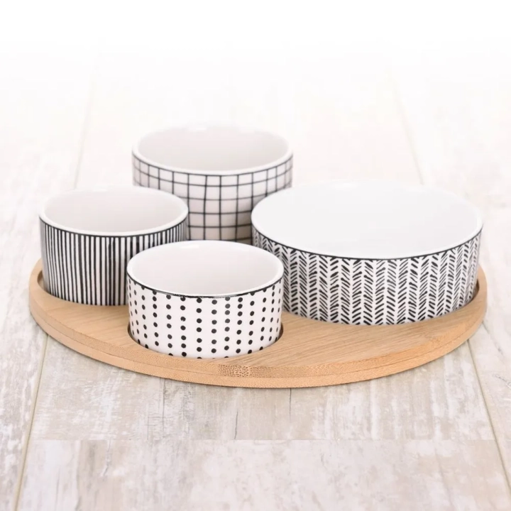 Miseczki na przekąski porcelanowe na tacy 5 el.