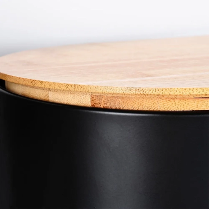 Chlebak stalowy z deską drewnianą czarny 34x18,5x15,5 cm