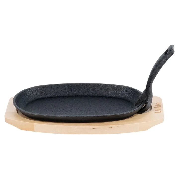 Patelnia do serwowania żeliwna z deską CAST LINE 24x14 cm