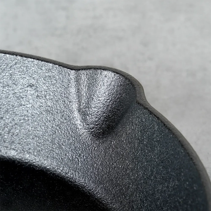 Patelnia żeliwna CAST LINE 15 cm