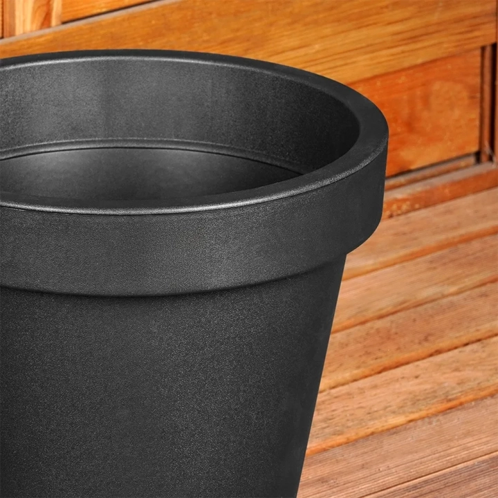 Doniczka ogrodowa plastikowa czarna okrągła 29 cm