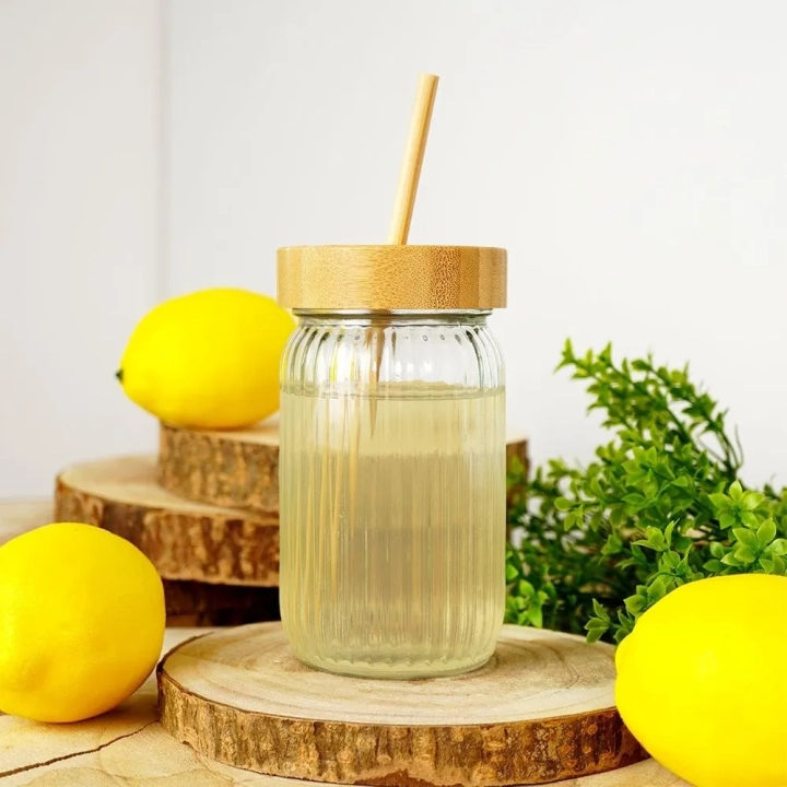 Słoik do napojów szklany z zakrętką i słomką 500 ml