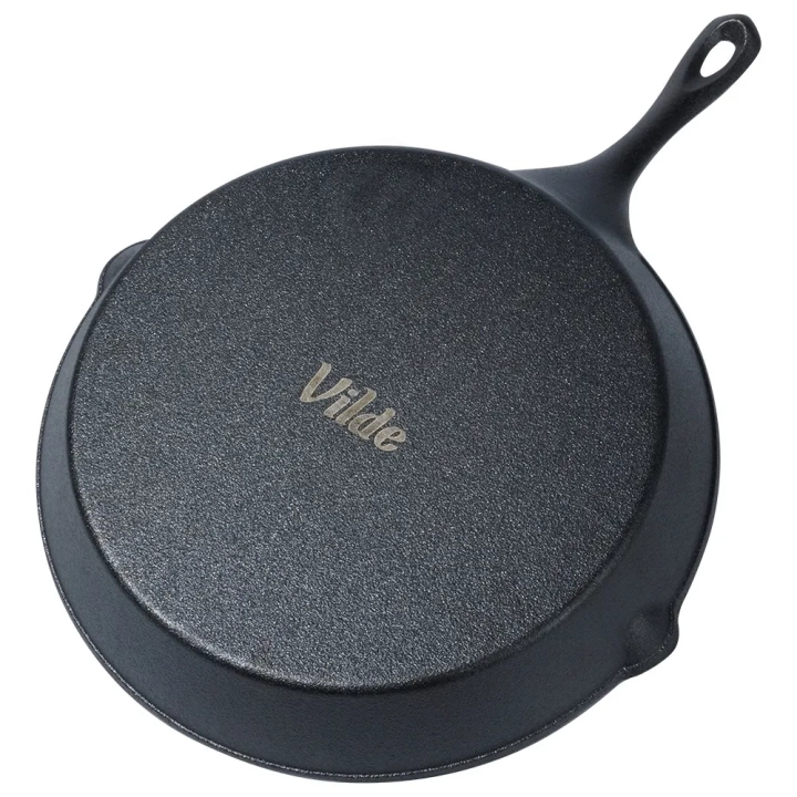 Patelnia żeliwna z silikonową nakładką CAST LINE 30 cm