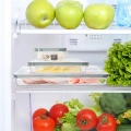 Pojemnik na żywność z pokrywką i uszczelką 1,5 l