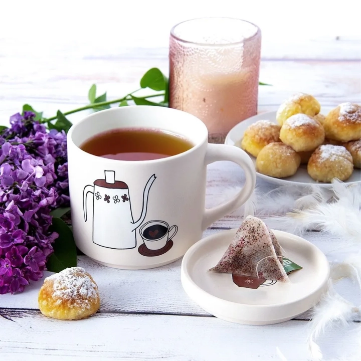 Kubek z pokrywką porcelanowy 420 ml