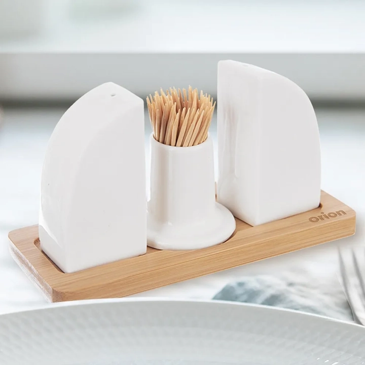 Solniczka i pieprzniczka porcelanowa ze stojakiem WHITELINE 4 el.