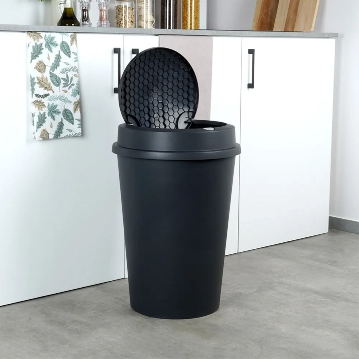 Kosz na śmieci plastikowy czarny 47 l
