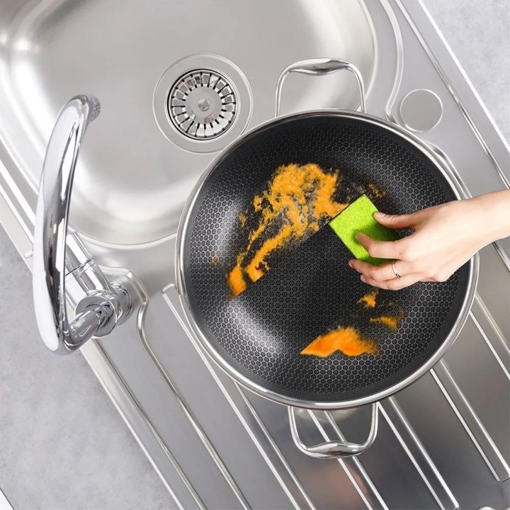 Patelnia wok stalowa nieprzywierająca COOKCELL 28 cm