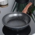 Patelnia granitowa BLACK&WOOD 20 cm