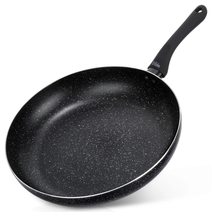 Patelnia granitowa BLACK LINE 32 cm