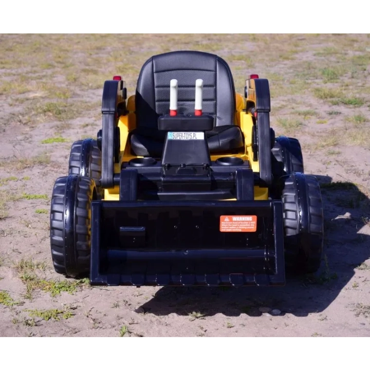 WIELKI SPYCHACZ - LOADER NEW HOLLAND NA AKUMULATOR, PILOT/XMX626