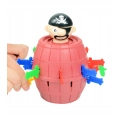GRA W PIRATA UKŁUJ PIRATA SKACZĄCY PIRAT W BECZCE