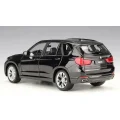 Model BMW X5 w skali 1:24 czarna kolekcjonerska miniatura luksusowego SUV-a