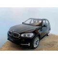 Model BMW X5 w skali 1:24 czarna kolekcjonerska miniatura luksusowego SUV-a