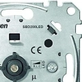 Ściemniacz obrotowy uniwersalny Schneider Electric LED halogen 4-400W aluminiowy