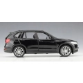 Model BMW X5 w skali 1:24 czarna kolekcjonerska miniatura luksusowego SUV-a