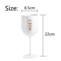 Kieliszek Moët & Chandon Ibiza 1 szt. Biały elegancki plastikowy kieliszek do szampana z logo, idealny na imprezy i plener