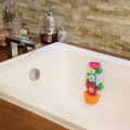 ZABAWKA DO KĄPIELI KWIATUSZEK Z KONEWKĄ DO WODY