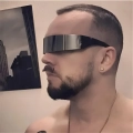 Futurystyczne okulary przeciwsłoneczne srebrne stylowe okulary UV400 z lustrzaną powłoką, modny design unisex