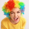 KOLOROWA PERUKA WŁOSY AFRO KARNAWAŁ PARTY FOTOBUDKA PANIEŃSKI URODZINY