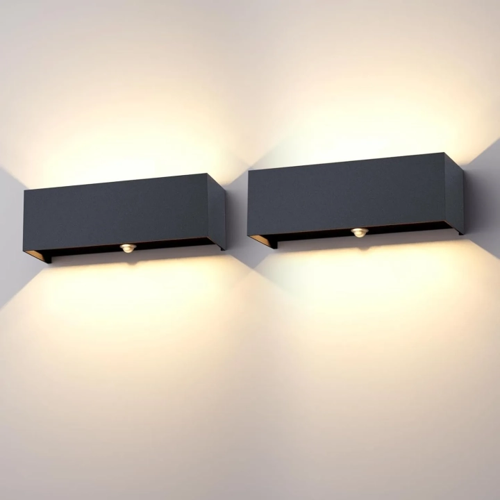 UŻYWANE Lampa ścienna 30W z czujnikiem ruchu Klighten A310/3-3000K 2 szt. IP65 antracyt