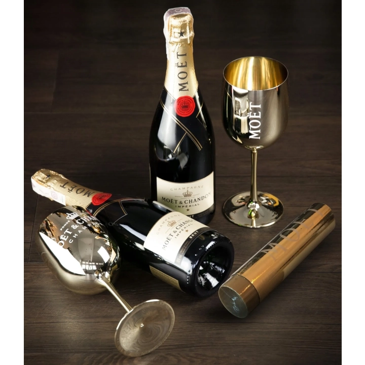 Kieliszek Moët & Chandon Ibiza 1 szt. Złoty elegancki kieliszek z tworzywa w złotym kolorze do szampana i drinków