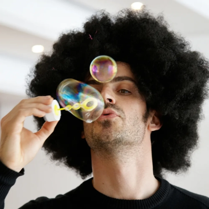 PERUKA WŁOSY CZARNE AFRO KARNAWAŁ PARTY FOTOBUDKA PANIEŃSKI URODZINY