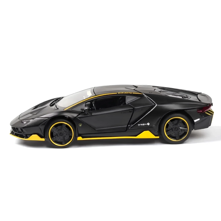 Model Lamborghini LP770 1:32 swiatło dźwiękowe metalowy samochodzik z otwieranymi drzwiami, światłem i dźwiękiem do kolekcji i zabawy