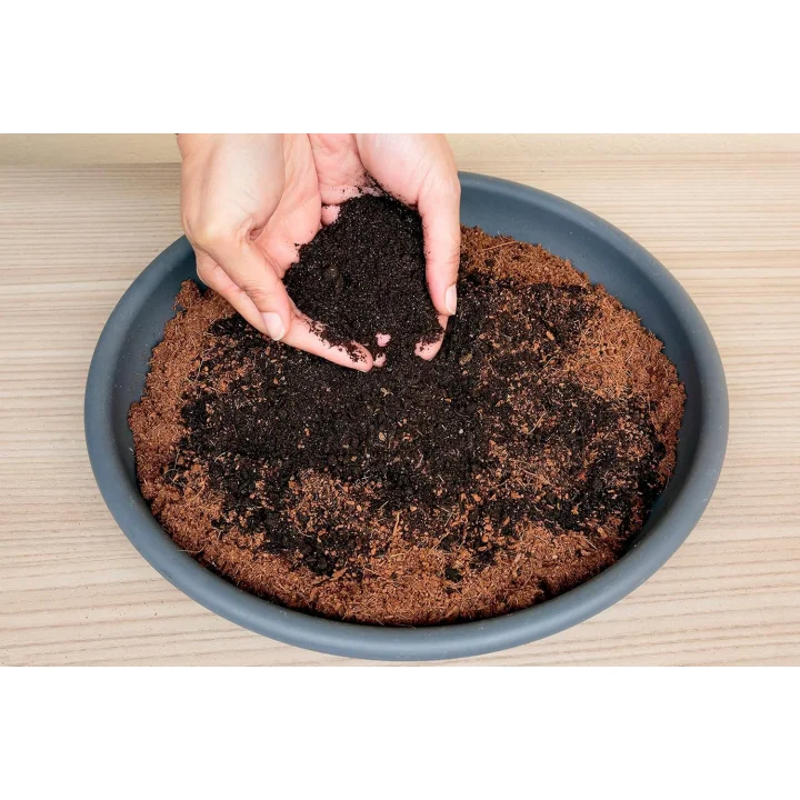 Humus dżdżowniczy organiczny 100% R&R SHOP 4,5kg do roślin i warzyw