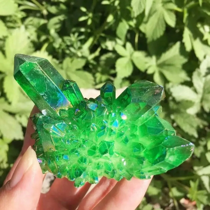 Zielony kwarc kamienny 70g Naturalny kamień kwarcowy zieloną powłoką Mineralny Prazem Kształt może różnić