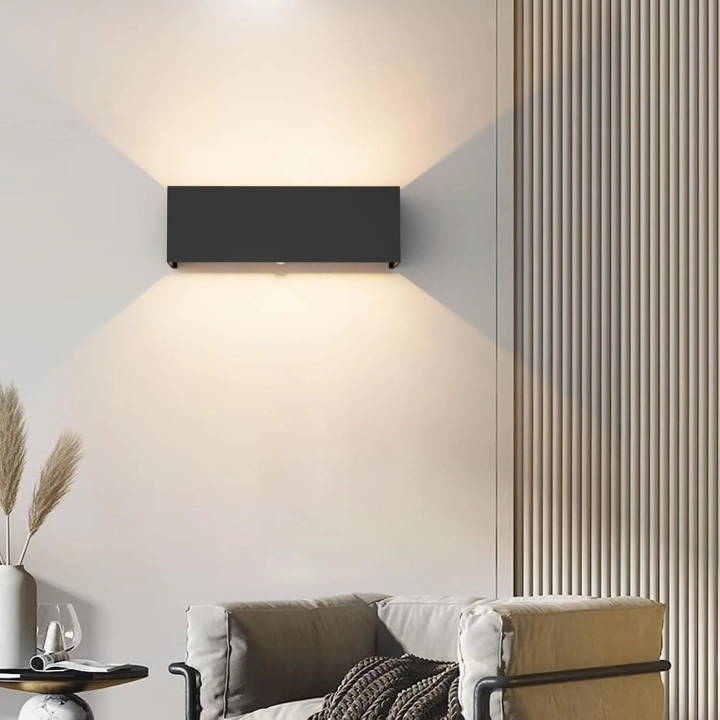 UŻYWANE Lampa ścienna 30W z czujnikiem ruchu Klighten A310/3-3000K 2 szt. IP65 antracyt