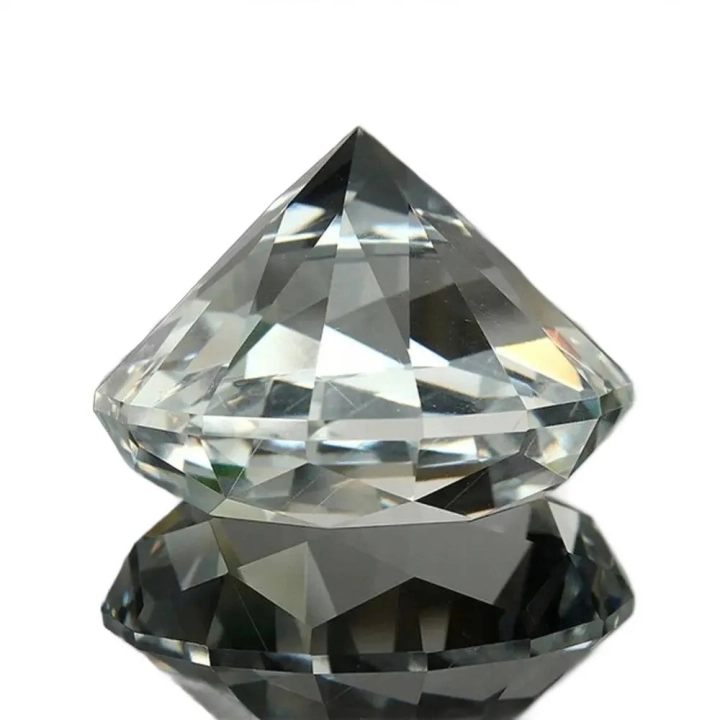 Diament ze szkła kryształowego K9 Kryształ dekoracyjny diament K9 z przezroczystego szkła, idealny do wystroju wnętrz