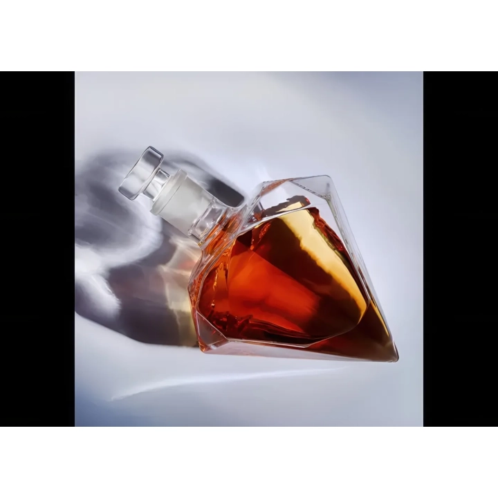 Karafka diamentowa RESTEQ 1L do whisky i alkoholi, elegancka forma