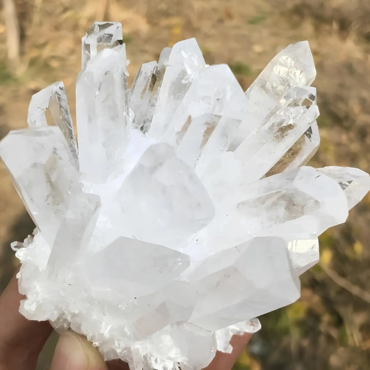 Biały kwarc Mineralny naturalny duży 100g kamień dekoracyjny do medytacji, terapii energią i kolekcjonowania minerałów