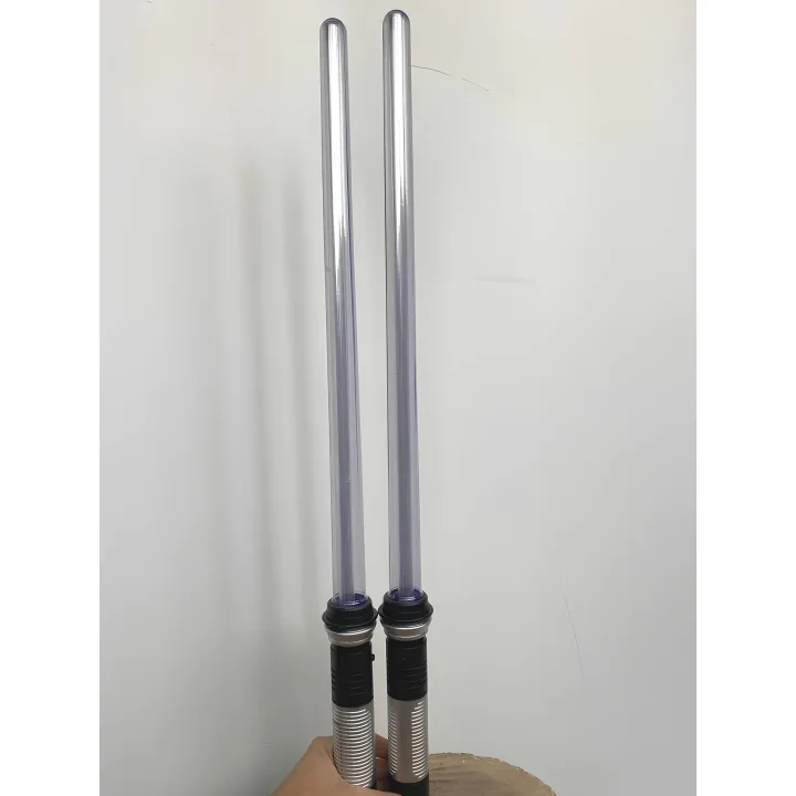Zestaw LED mieczy Jedi STAR WARS 66cm 2 szt podświetlane miecze świetlne do zabawy i cosplayu fanów Gwiezdnych Wojen