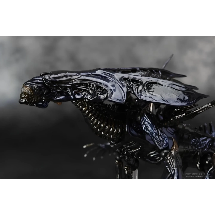 Figurka Królowej Obcych z filmu Obcy 32 cm realistyczna kolekcjonerska postać z serii filmów Alien